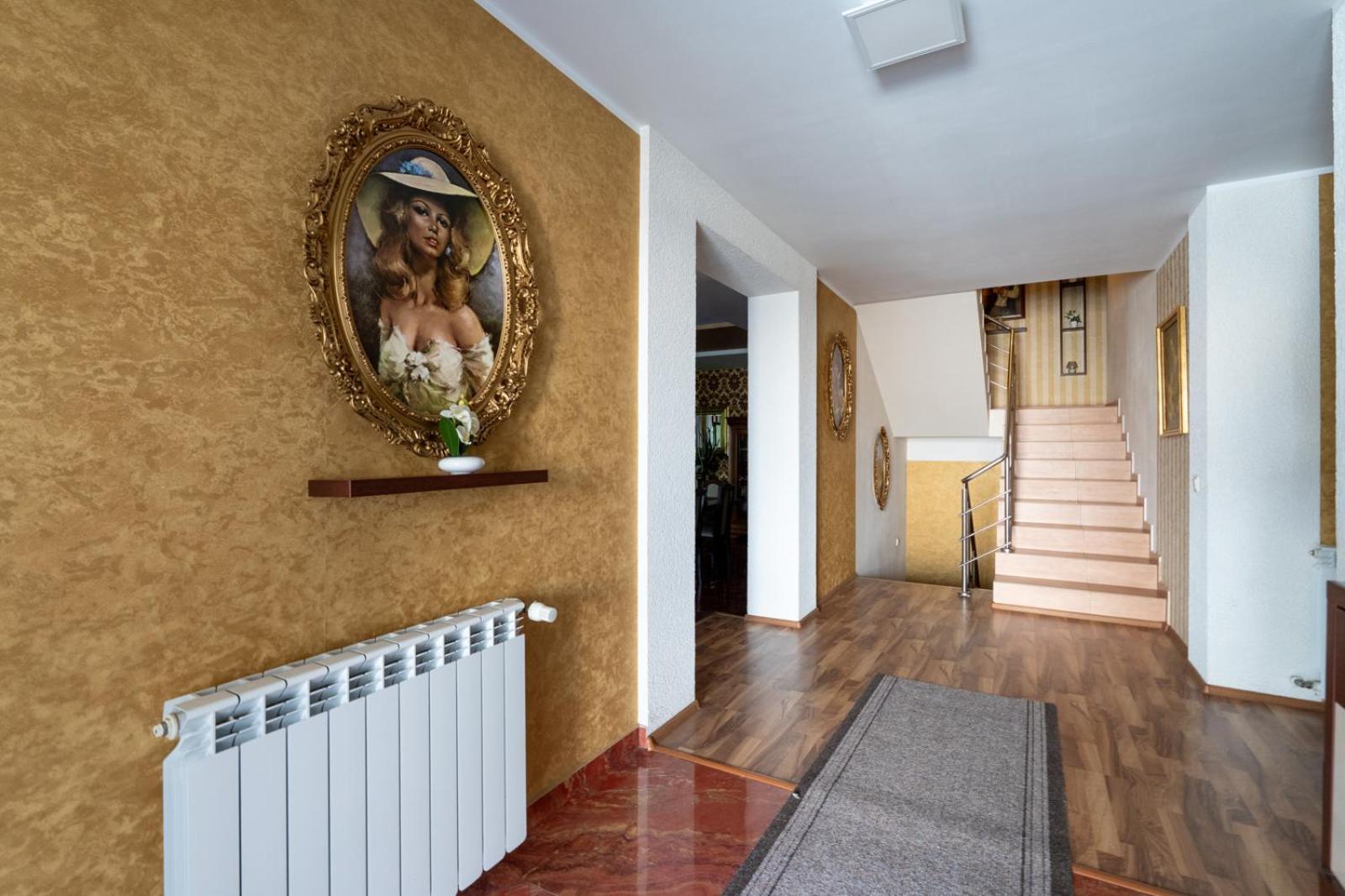 Farawayhomes Aparthotel Near Vienna Airport - Anytime Self Check-In Bruck an der Leitha Exterior photo