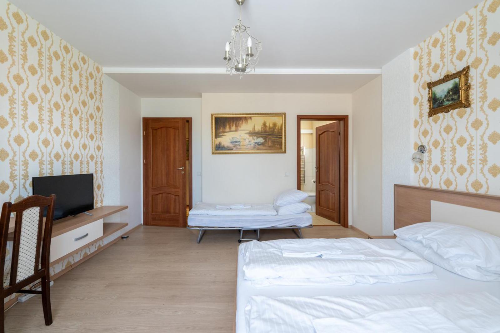 Farawayhomes Aparthotel Near Vienna Airport - Anytime Self Check-In Bruck an der Leitha Exterior photo