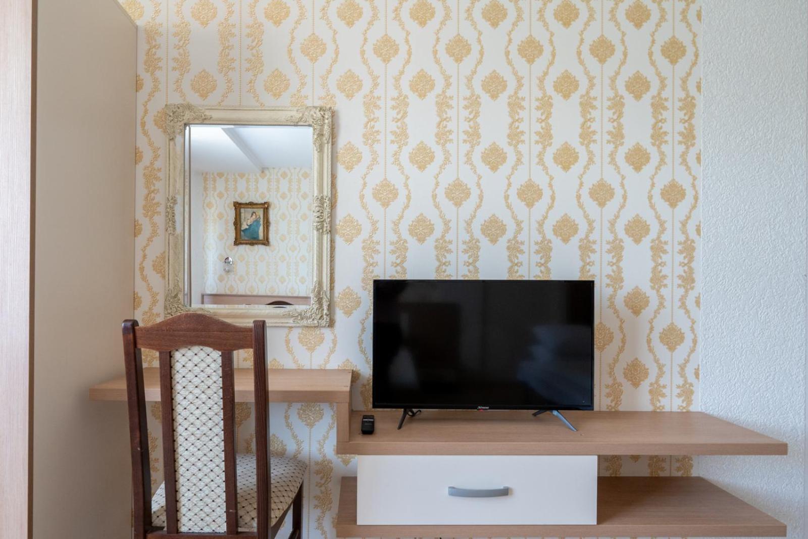 Farawayhomes Aparthotel Near Vienna Airport - Anytime Self Check-In Bruck an der Leitha Exterior photo